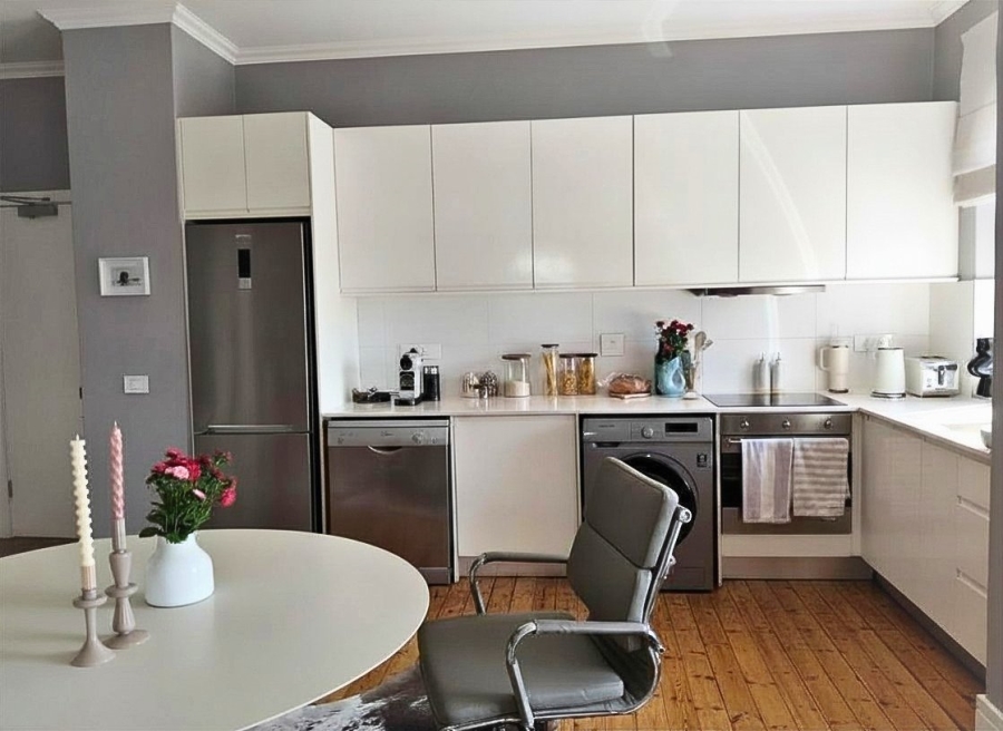 To Let 2 Bedroom Property for Rent in Green Point Western Cape